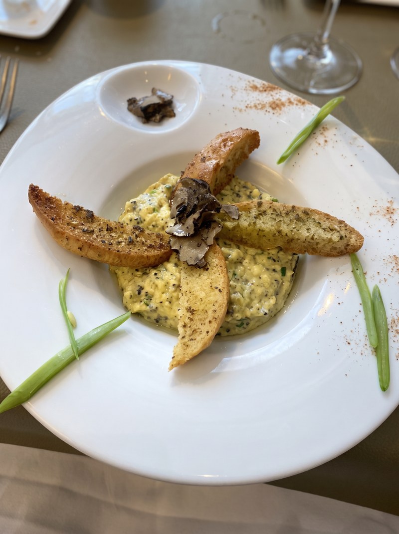 Œufs brouillés à la truffe