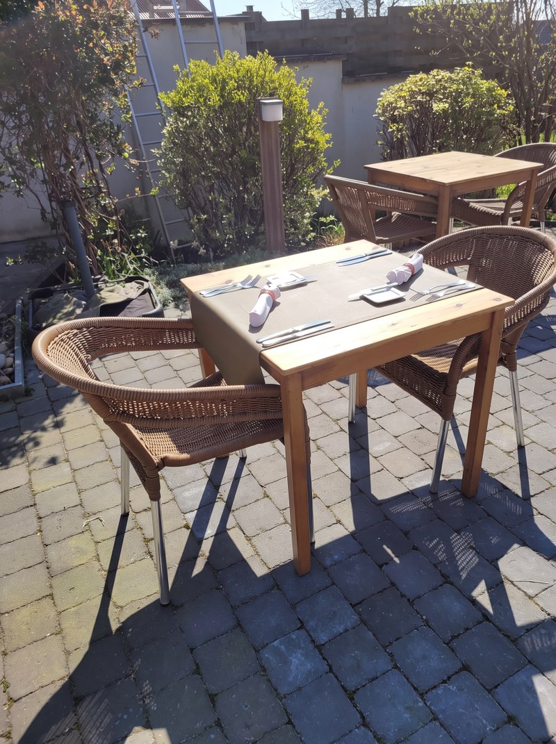La terrasse au soleil